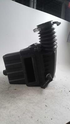 2020 Chrysler Pacifica Air Cleaner Assembly OEM 68188641AB Black 112K Mi