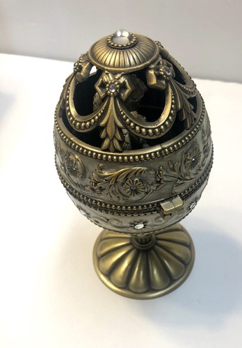 Jane Seymour St.Catherine’s Court Musical Egg With Rotating Angel New In Box VtG - Picture 7 of 23