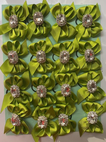 Lime Green With Large Diamanté Dog Grooming Bows Pack 16 - Picture 2 of 2