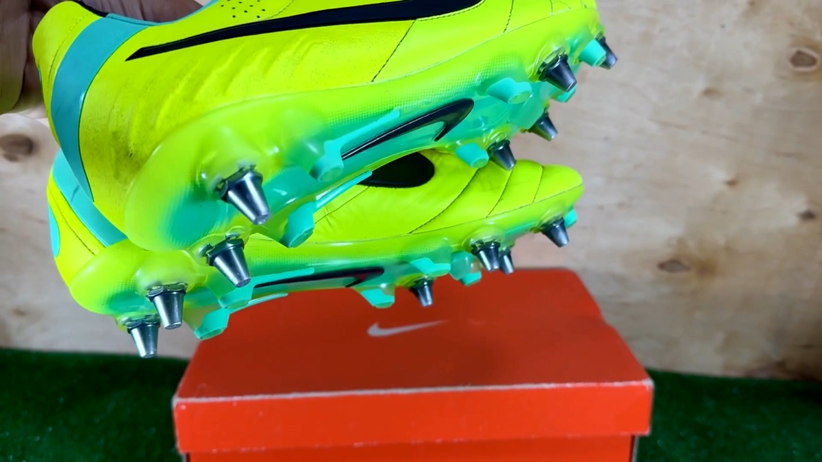 Nike Tiempo Legend IV SG 509041-703 Elit Yellow boots Cleats mens