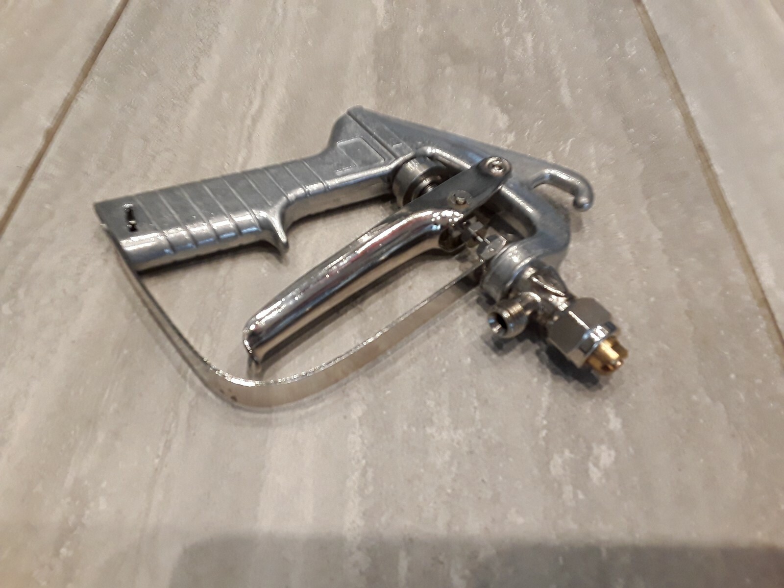 Spray Adhesive Gun & Hose Kit 3.5m 12ft Canister  Glue Contact 17kg sovereign eBay