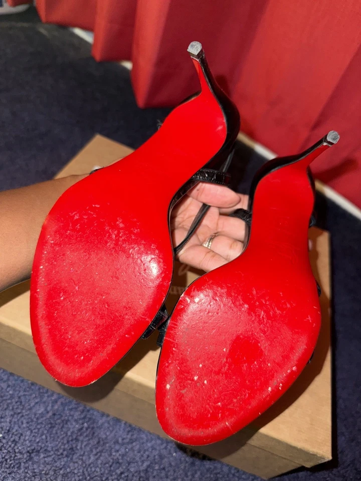Christian Louboutin Selima 85 Calf Ali Negro Mujer’s Talla 36 Foto 2 de 4