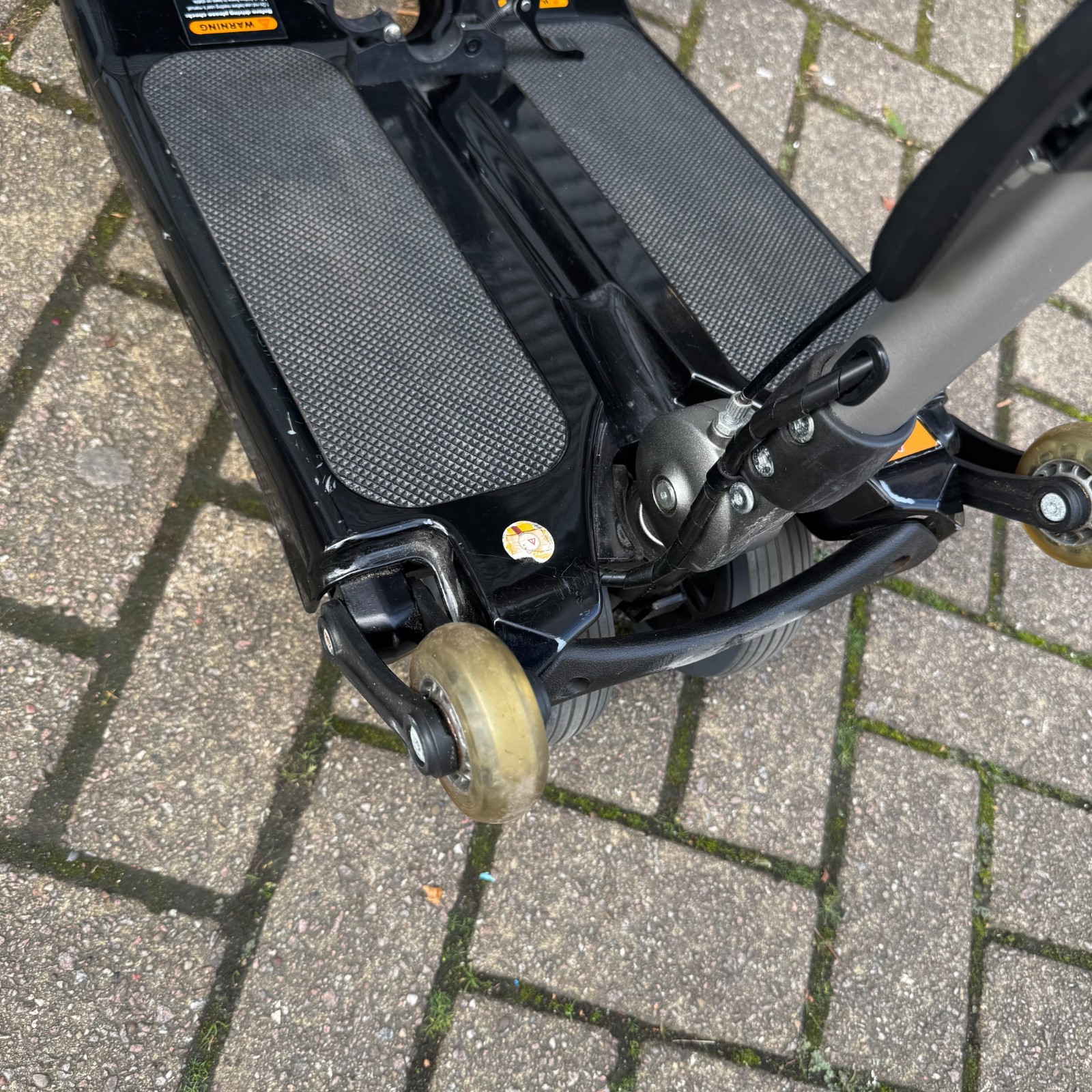 Luggie Folding Mobility Scooter Black Lightweight Travel Scooter Used photo 19