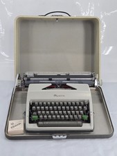 Olympia SM9 Typewriter Portable 1968 Congress Elite 11 Pitch With Carrying Case thumbnail