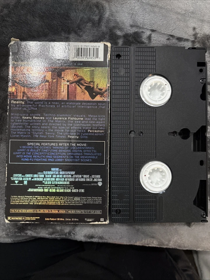 The Matrix (VHS, 1999, Collectors Edition) Keanu Reeves - Image 2 of 3