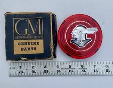 Nos 1950 Pontiac Grille Emblem Insert Woriginal Box 513703 Lucite Chieftain Nos 1950 Pontiac Grille Emblem Insert Woriginal Box 513703 Lucite Chieftain