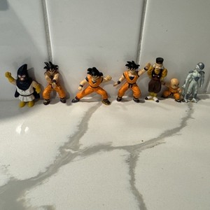 Lot 100 Figurines Dragon Ball - AB Toys - Collection Vintage 1989