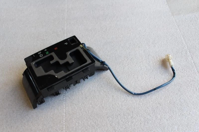 2006 2007 LEXUS GS300 GS350 GS430 GEAR SHIFT INDICATOR TRIM - Image 2 of 4