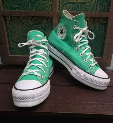 Converse Women's Chuck Taylor All Star Shoes in the vibrant ''Apex Green'' Sz 9