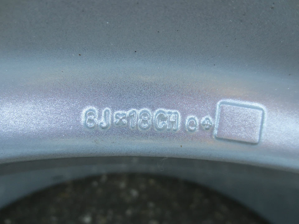 Team Dynamics Pro Race 1.2 Alufelge 8Jx18CH 5x114.3 ET30 KBA47798 - 5S2-88030S2 - Bild 4 von 4