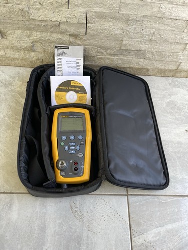 Fluke 719 Pro 150G Pressure Calibrator - Picture 8 of 10