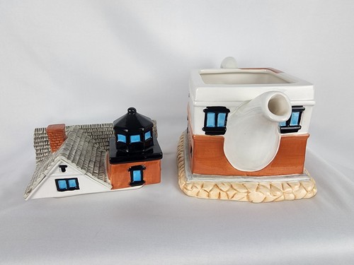 Lefton Lighthouse Round Island Mich Teapot - Picture 4 of 5