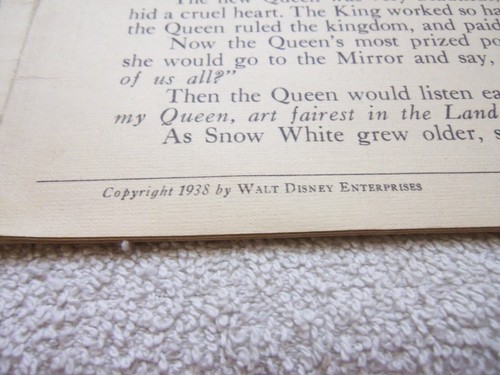 Vintage 1938 Whitman/Disney "Snow White & the Seven Dwarfs" Cloth Book - Picture 5 of 5