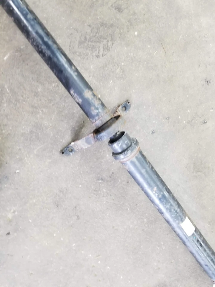 2011 AUDI A4 SEDAN A.T. REAR DRIVESHAFT - Image 3 of 4