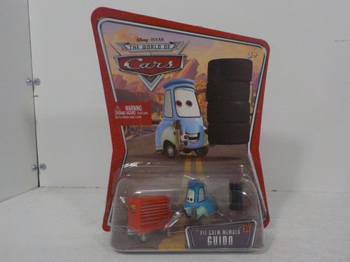N A1127 Disney Pixar Cars The World Of Cars Pit Crew Member Guido & Chuki - Picture 2 of 7