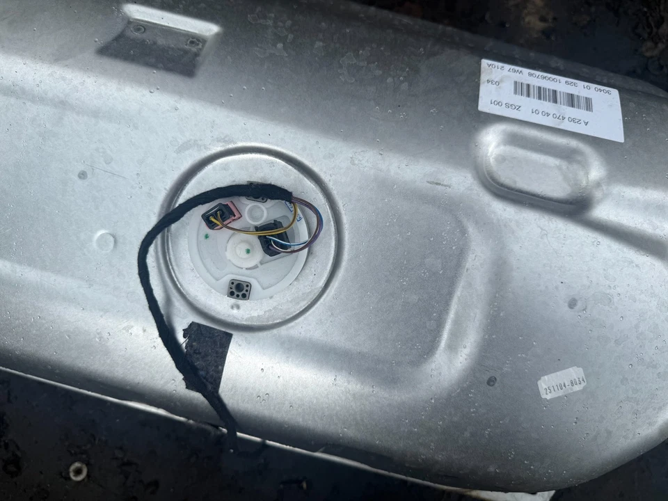 MERCEDES BENZ SL600 SL500 SL55 R230 03-06 MONTAJE DEPÓSITO GASOLINA Foto 4 de 4