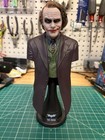 Hot Toys Joker The Dark Knight 1:4 Scale Collectible Bust (2008) — photo 6