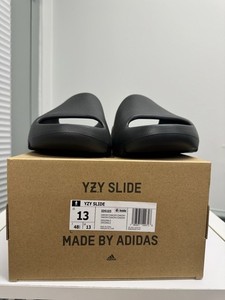 adidas gazelle silver green womens Onyx' Adidas Yeezy Slide (2022)