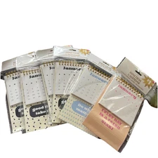 2025 Mini Desk Calendar Desktop Decoration Tabletop Flip Tent  Planner Decor