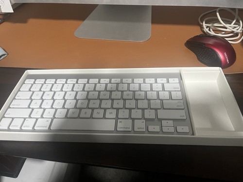 Apple Wireless Keyboard Model No. A1314 & Apple A1015 Magic Mouse