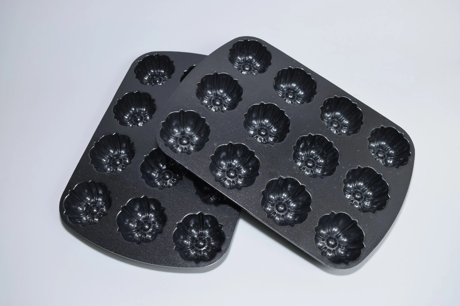 Nordic Ware Fluted Muffin Pans Set of 2 Aluminum USA Bakeware 5434