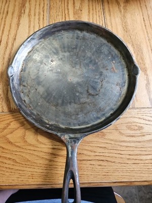 Griswold Cast Iron Griddle 11.5 (B29)