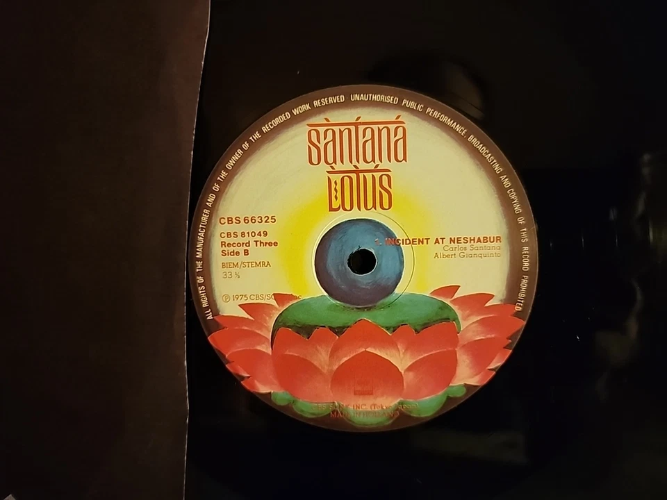Santana Lotus 1ST 1975 Vinyl CBS 66325 OG Europa 2 Posters 3x LP EX Jazz Funk  - Image 4 of 4