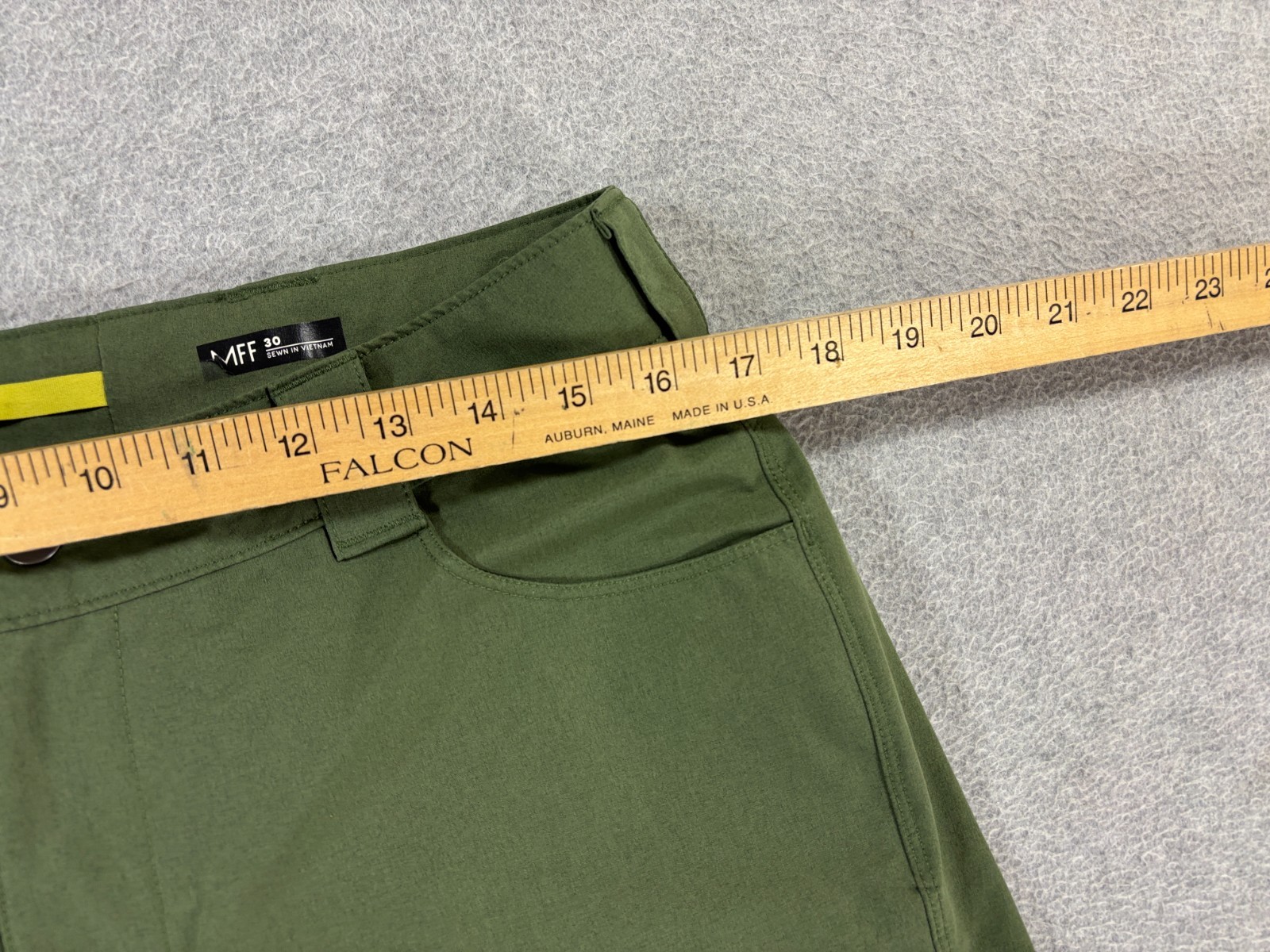 Machines For Freedom KEY Biking Shorts (Women's Size 30) Green - 6"