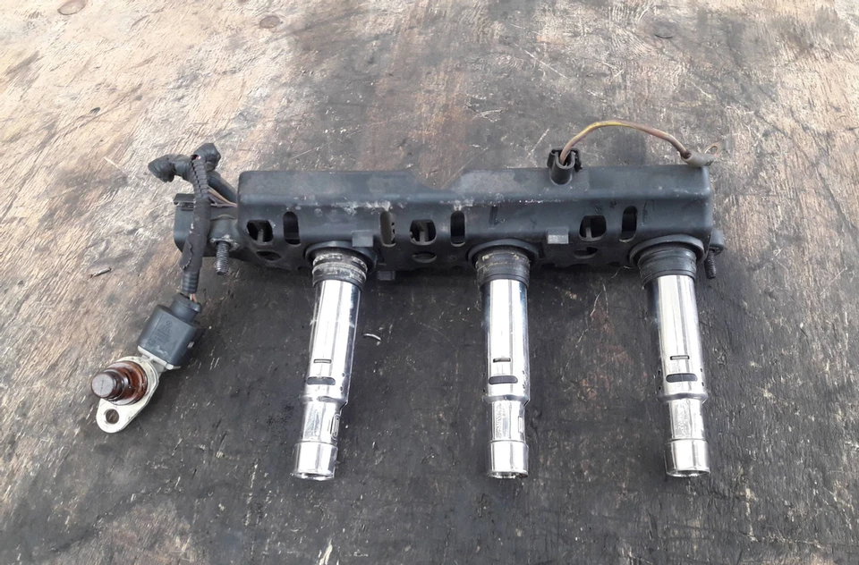 036905715G Bobina SKODA FABIA (54) 1.4 (63Kw) Ber. 5p/b/1390cc - Imagen 2 de 3