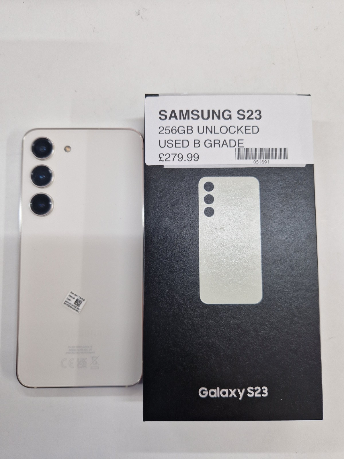 Samsung Galaxy S23 SM-S911B/DS - 256GB - Cream (Unlocked)