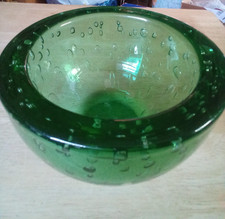 Vintage Art Glass Bowl Green Controlled Bubbles Heavy Studio Glass Dish 5 x 3 in