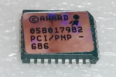 bios 686 PCi/PNP AWARDBIOS im PLCC - 32 CHIP ... antik
