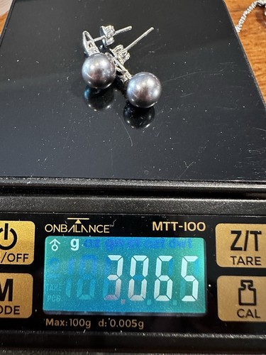 Lovey 18ct White Gold Diamond & Black Pearl Earrings Stud Drop 2.3cm 3g - Picture 5 of 5