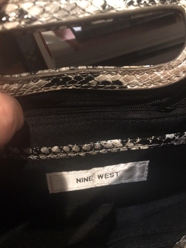Nine West clutch - Picture 2 of 5