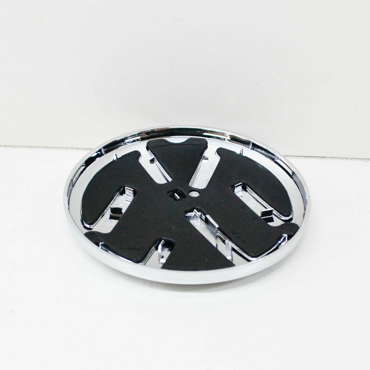 NEW VOLKSWAGEN POLO 6R MK5 REAR EMBLEM BADGE 6C0853617 | eBay