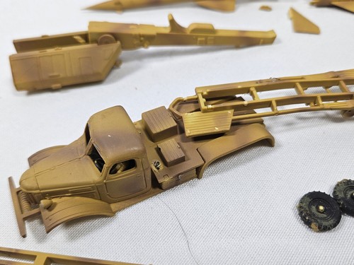 PARTS Airfix SAM-2 Missile 00 Guideline Missile Launcher and Transporter AS-IS - Picture 6 of 15