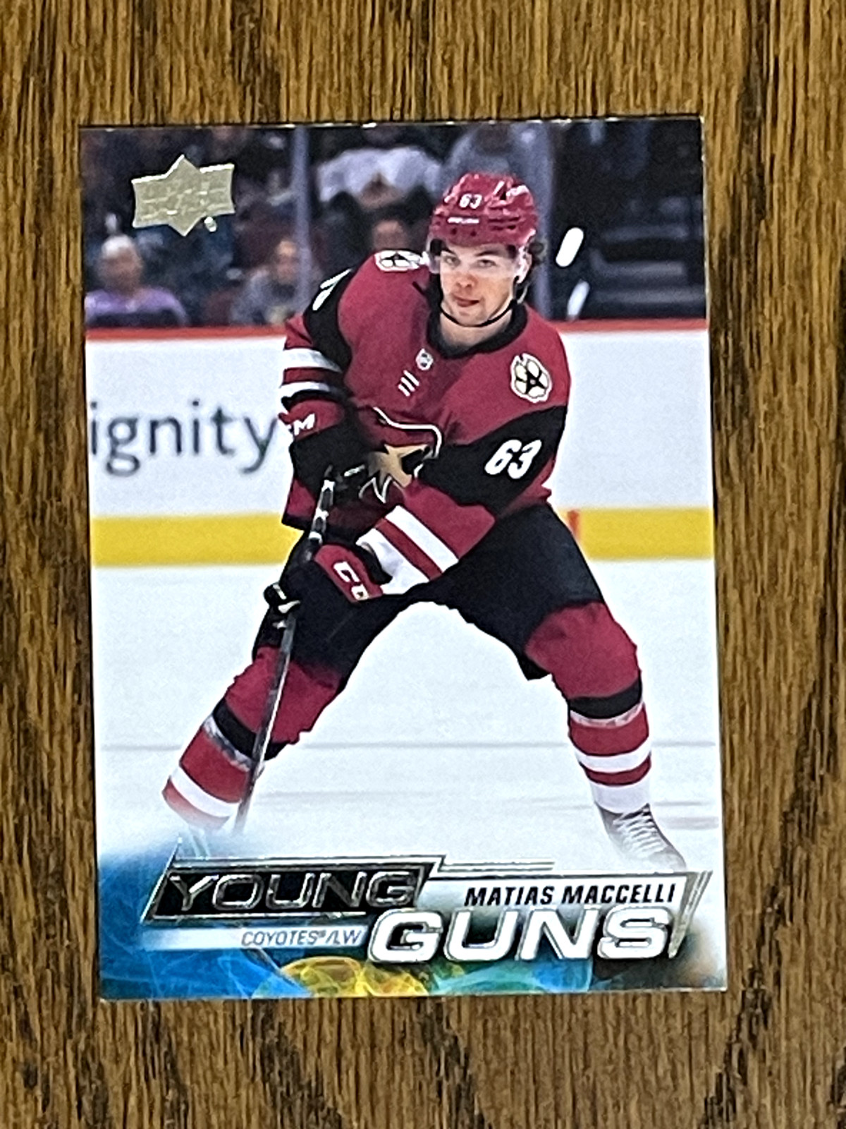 2022-23 Upper Deck Series 1 - Young Guns #216 Matias Maccelli (RC)