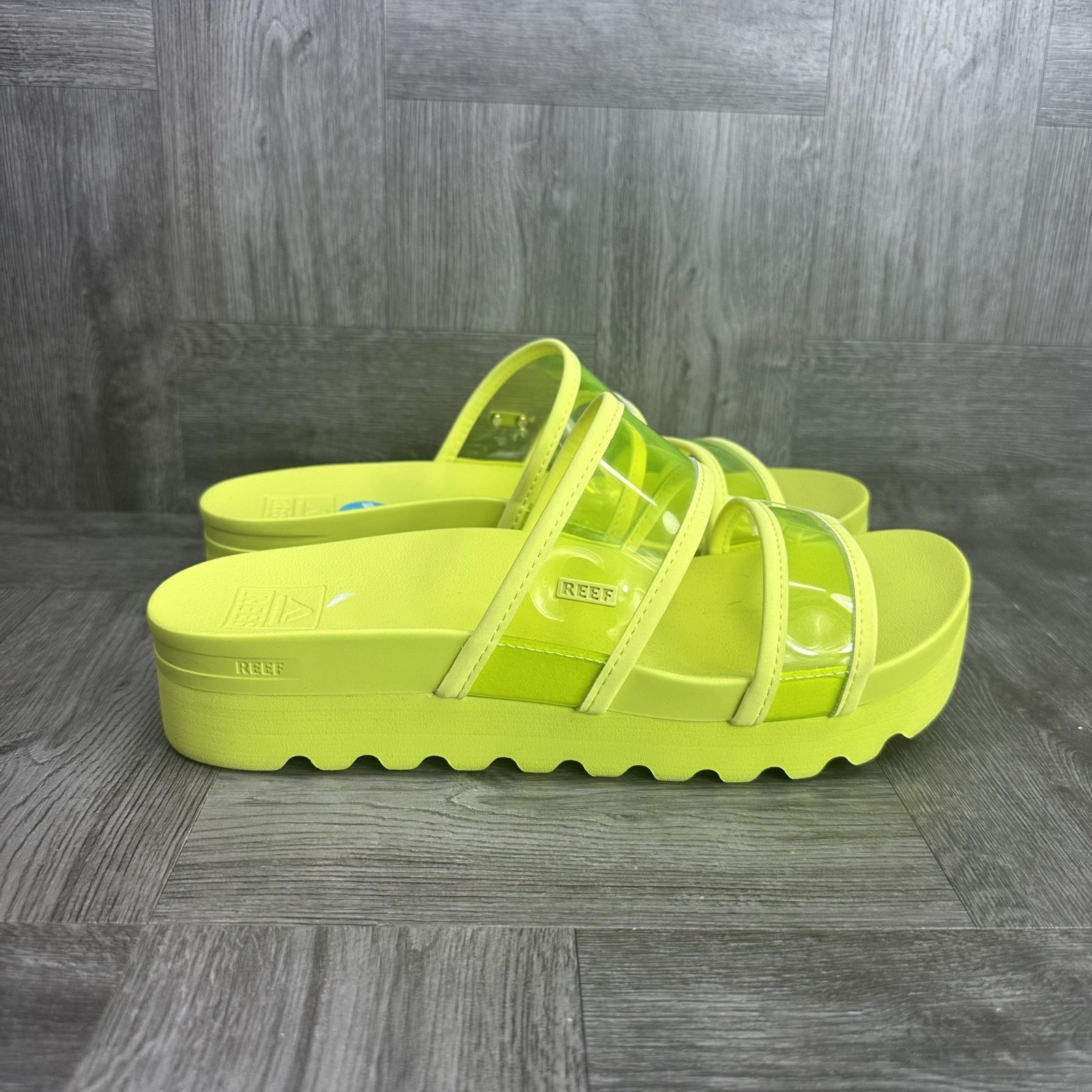 REEF Vista Hi Energy Women's size 9.5 Citron Cushion Comfort Sandals