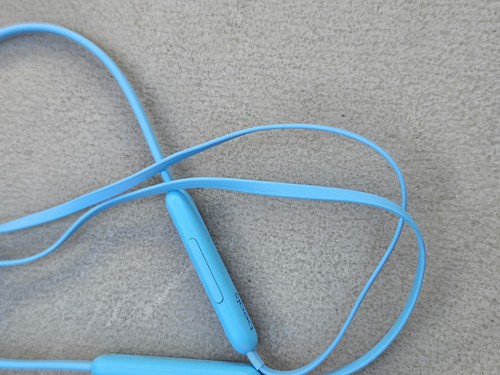 Beats Flex Wireless Earbuds - Apple W1 Headphone Chip, Magnetic Earphones, Class - Picture 8 of 22