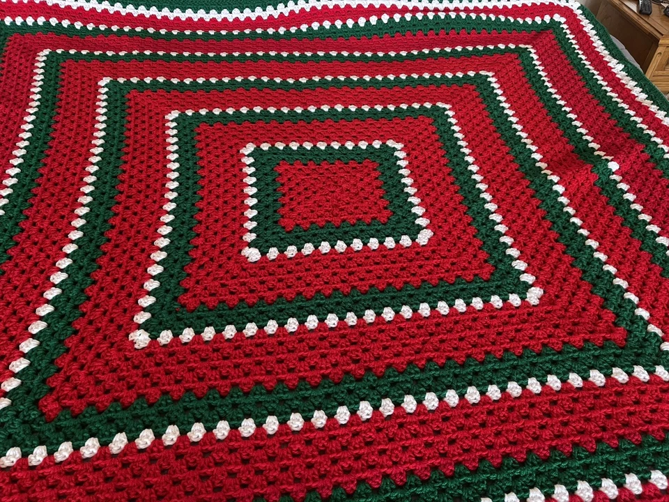 Vintage Crocheted Christmas Afghan Throw 66" x 68 Red Green White - Image 2 of 4