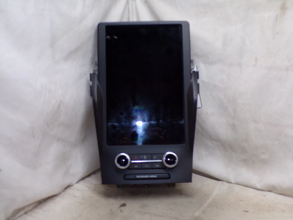 21 22 23 24 Ford Edge Radio Display Screen M2GT-18B955-FC FXQ90 - Image 4 of 4