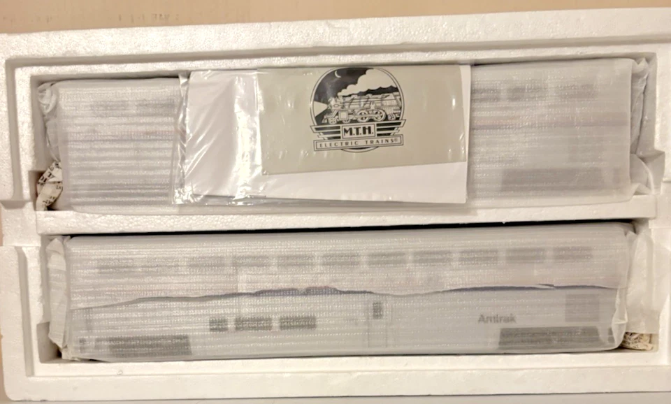 JUEGO DE 2 COCHES SUPERLINER COACH MTH AMTRAK (NUEVO EN CAJA) 20-66123 Foto 2 de 4