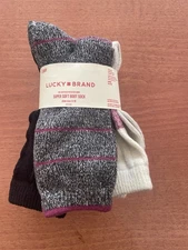 NWT Lucky Brand Women’s Soft Boot Socks- sz 4-10