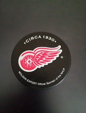 Detroit Redwings Collectable  Hockey Puck