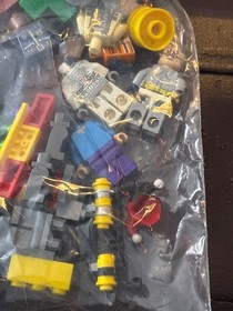 3 Lego sets most not opened 2 Minecraft 1 super heroes 21120, 76034, 21134