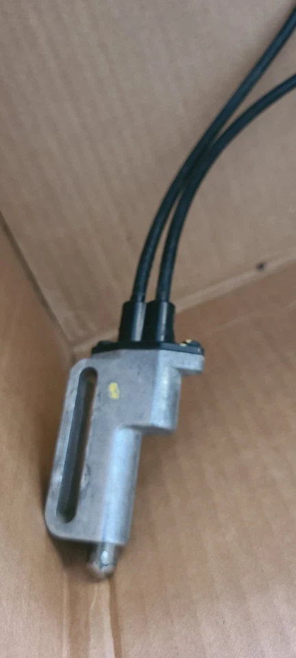 2000-2006 Toyota Tundra Sequoia Gear Shifter Selector Lever W/ Overdrive OEM - Image 4 of 4