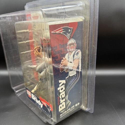 McFARLANE SPORTS PICKS NFL SERIE 5 NE PATRIOTS QB TOM BRADY VARIANTE AZUL - Imagen 12 de 13