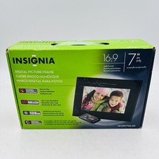 Insignia 7" LCD Digital Photo Frame NS-DPF0712G