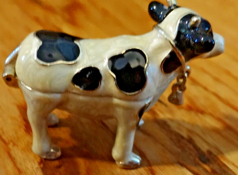 Vintage Collectible “Monet” Enamel Cow Trinket Box - Image 4 of 4