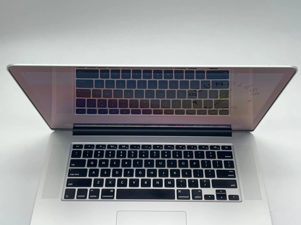 15" Apple MacBook Pro 2015 | 2.2 i7 16GB 256GB SSD Monterey + Garantía + Bueno Foto 2 de 4